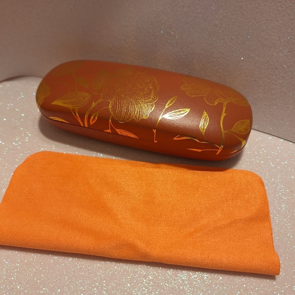 Premium Floral Hard Shell Eyeglasses Case And Lens Cloth New - Picture 1 of 4